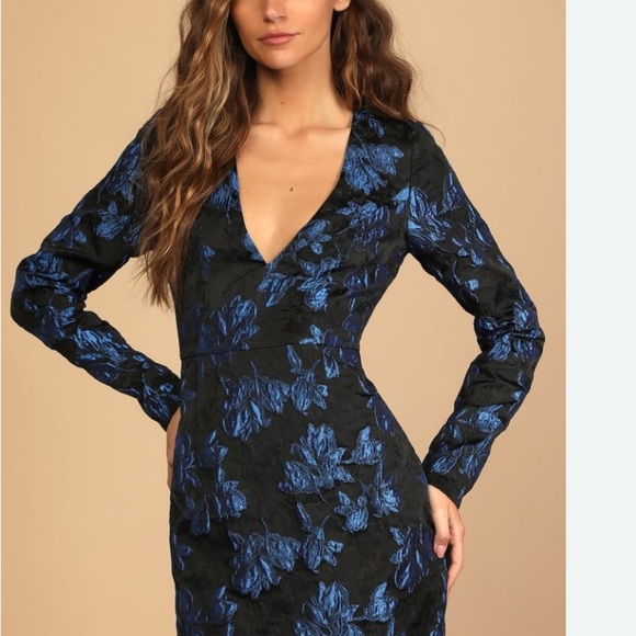 Lulu's elegant Blue and Black floral jacquard mini Dress with V-Neck Medium - Picture 1 of 8